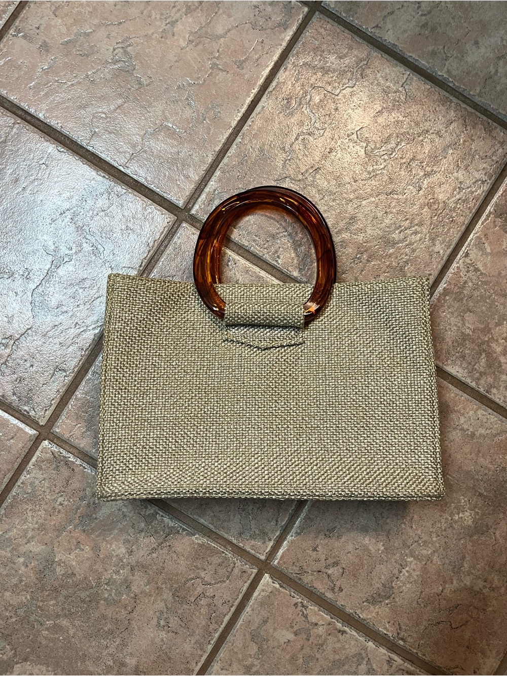 Beautiful Vintage Woven Neutral Bag with Tortoiseshell Ring Handle